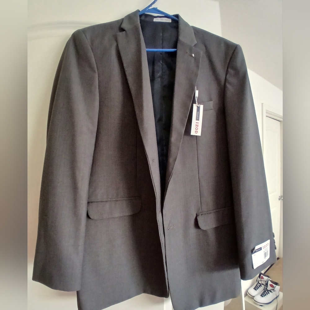 IZOD Single Breasted Suit Jacket/Blazer- Charcoal Size 20 (Boys)